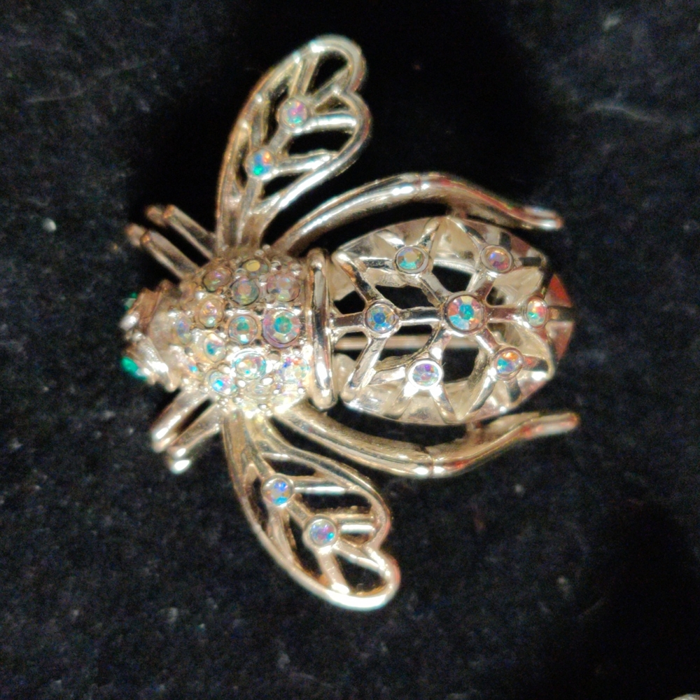 Joan Rivers RARE snowflake bee brooch pin